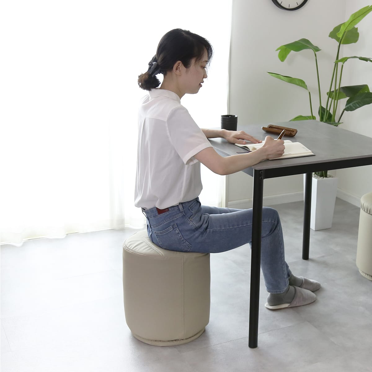 回転式スツール　ランディ